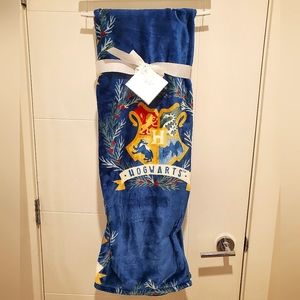 NEW Hogwarts Harry Potter Christmas Soft Plush Throw Blanket✨️🎄